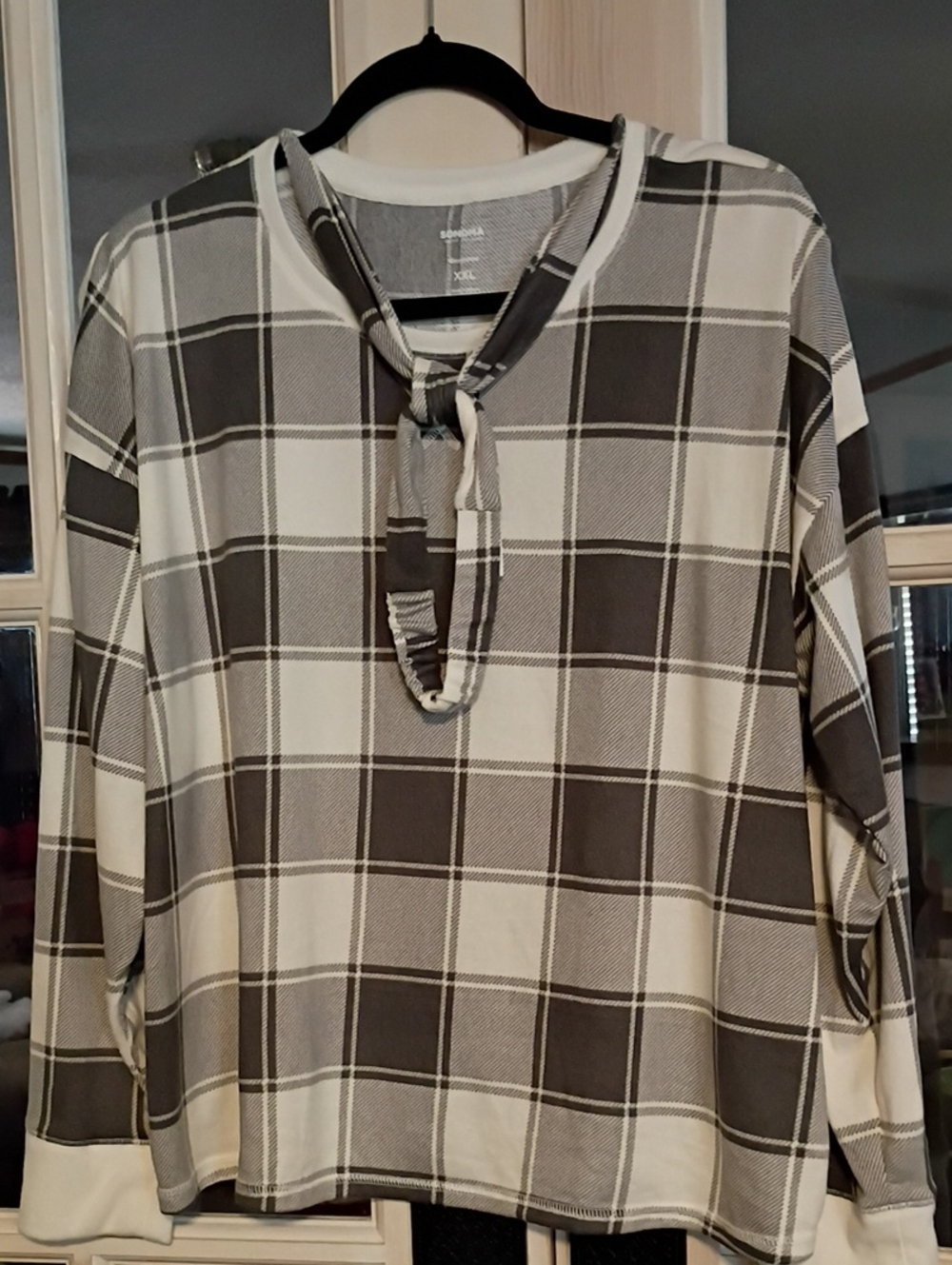 Sonoma Black and White Plaid Long Sleeve Top With Headband